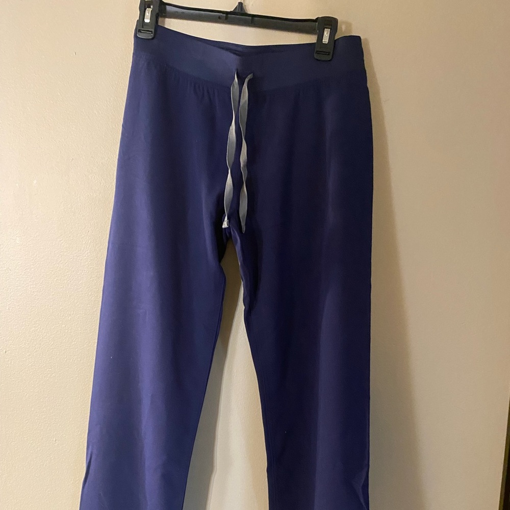 Figs Navy Blue Scrub Pants. New with tags sz XS